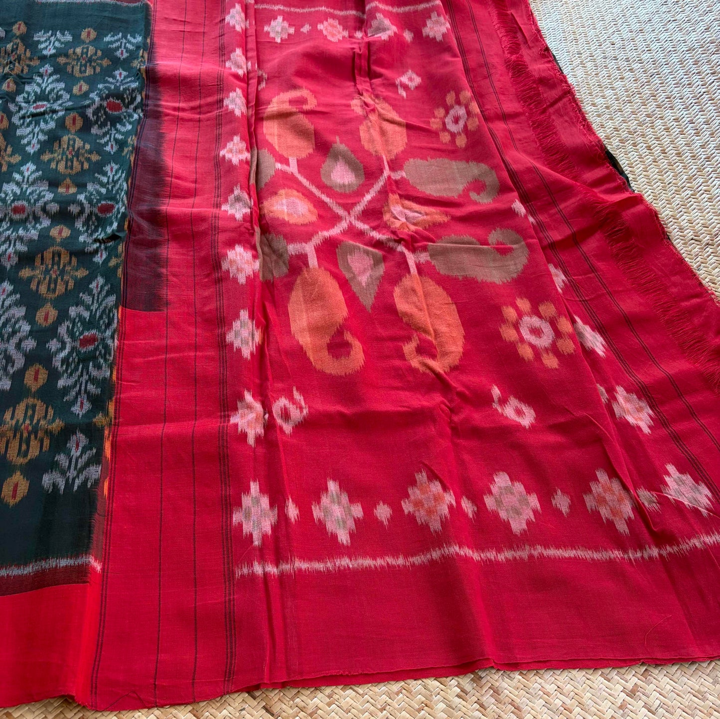 Green, Pochambally Ikkat Hand Woven Cotton Saree