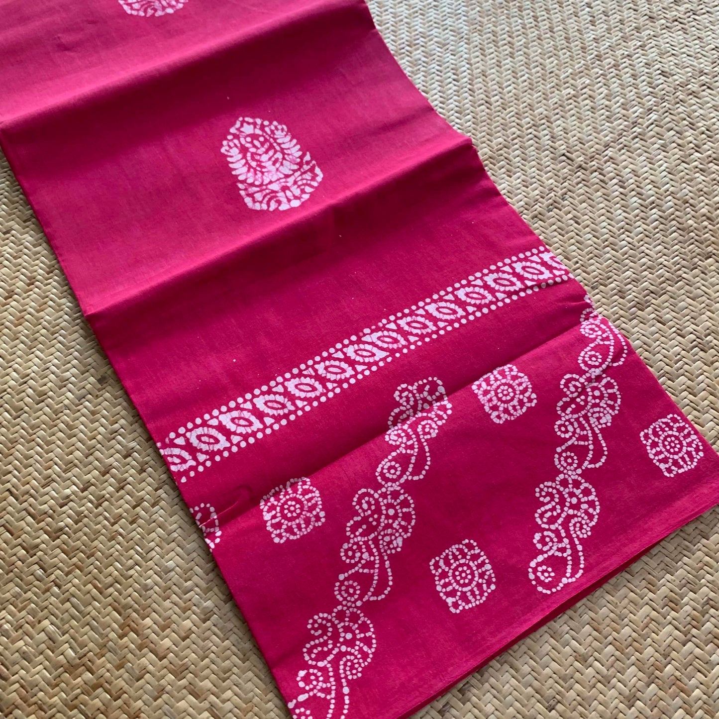 Pink Hand Crafted wax print Sungudi Cotton Saree