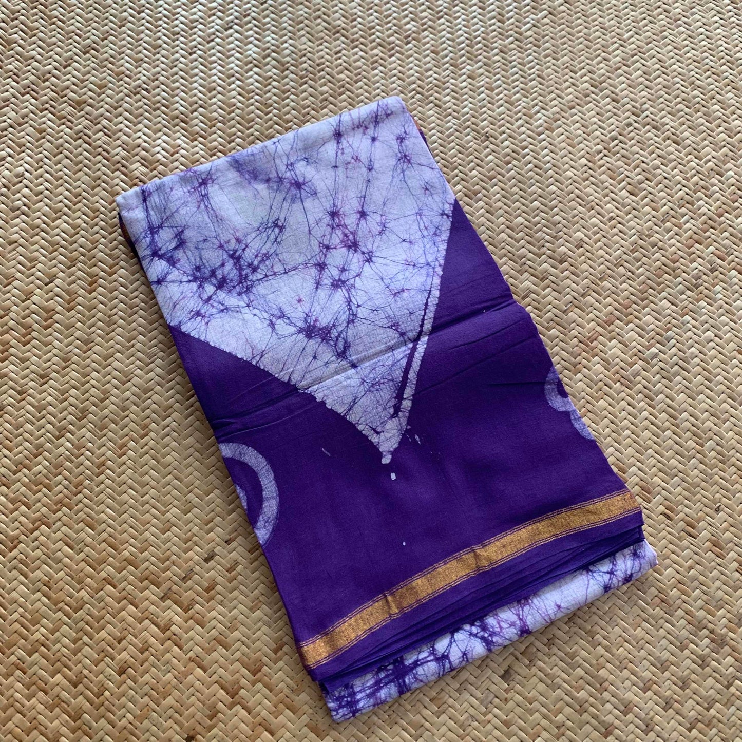 Voilet Hand Crafted wax print Sungudi Mul Mul Cotton Saree