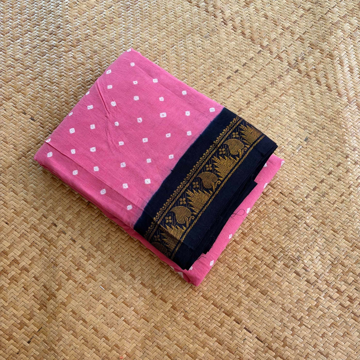 Pink Saree With Black Border, Hand knotted Sungudi On a Border Cotton saree, Kaikattu Sungudi