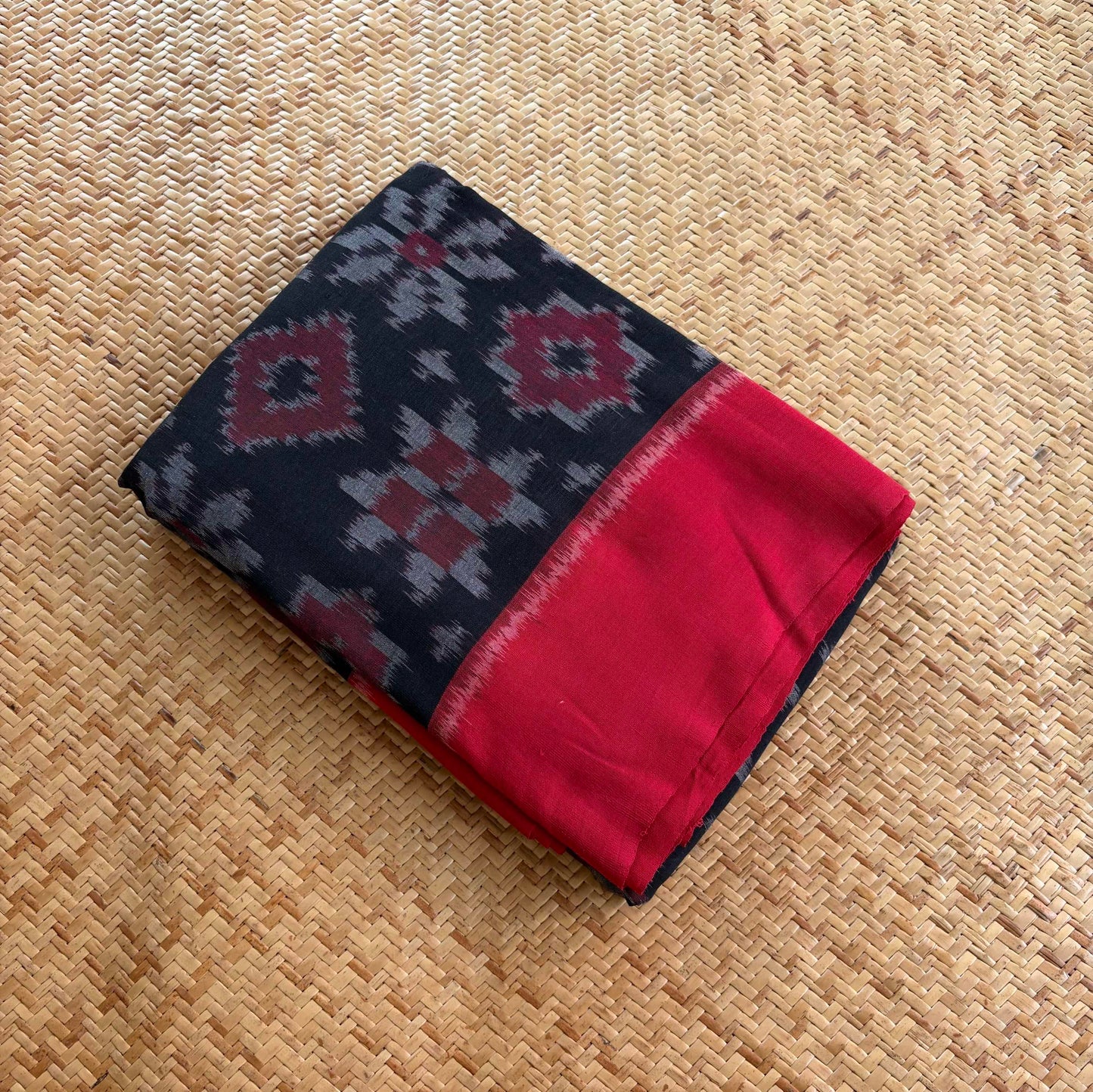 Black, Pochambally Ikkat Hand Woven Cotton Saree
