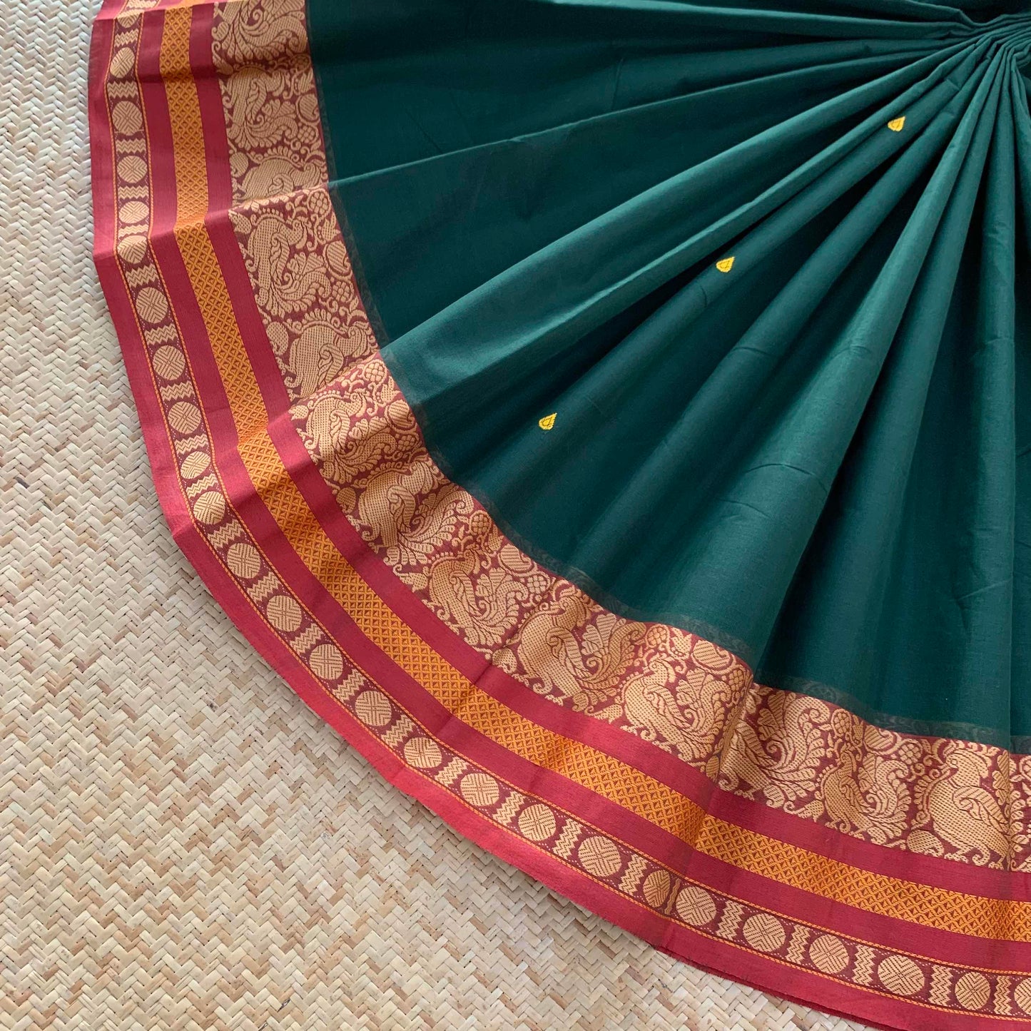 Chettinad Cotton Saree, Green Saree with Thread Border