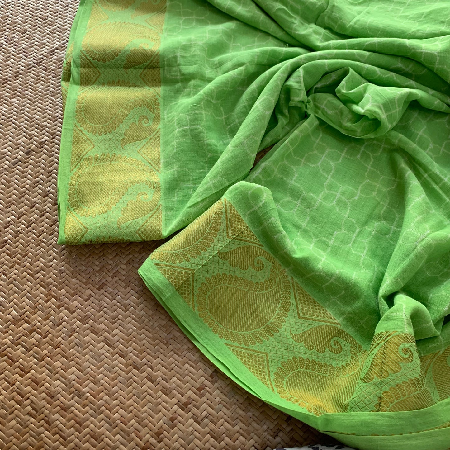 Lime Green, Hand Crafted Shibori Sungudi Cotton Saree