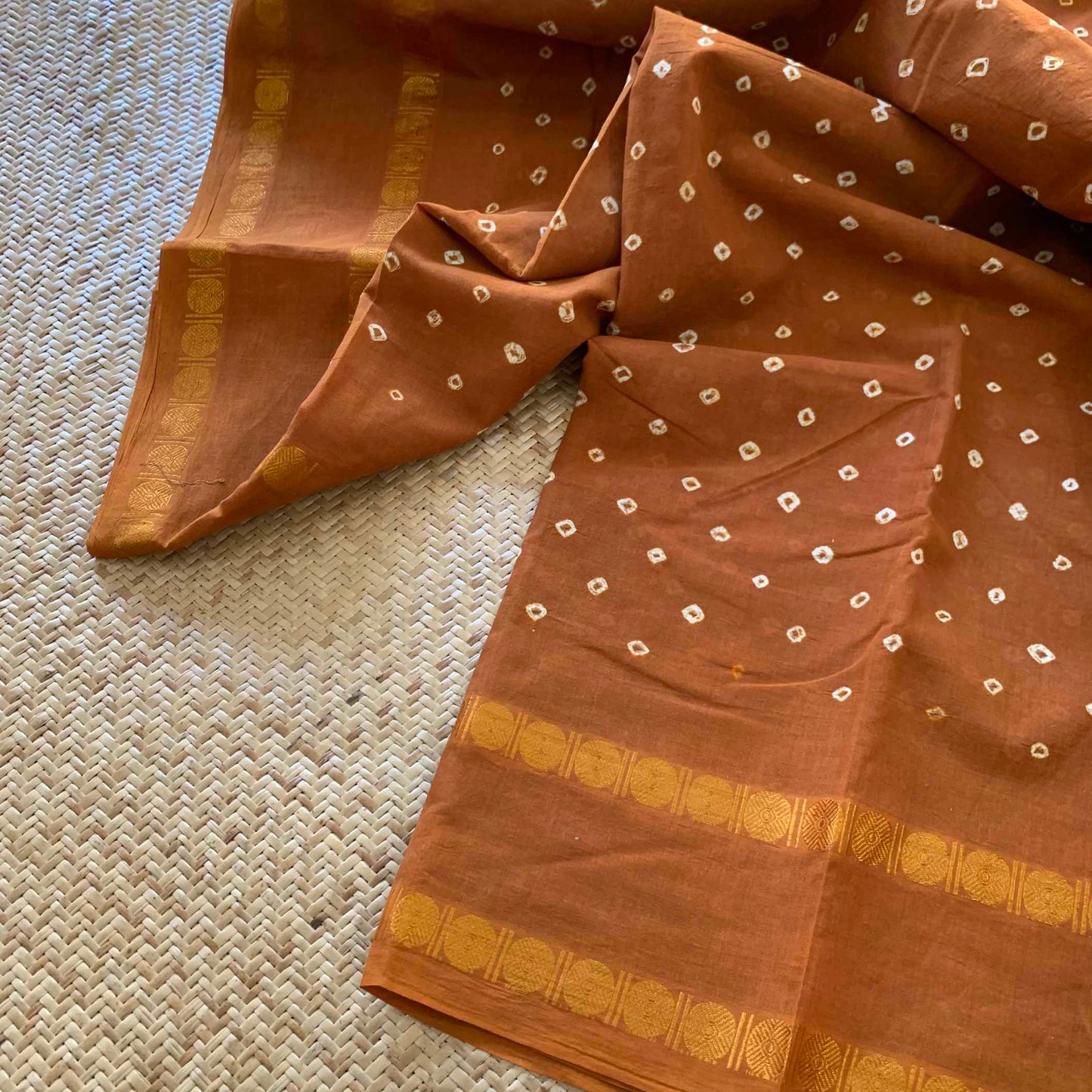 Light Brown Saree, Hand knotted Sungudi On a Rudraksham Border Cotton saree, Kaikattu Sungudi
