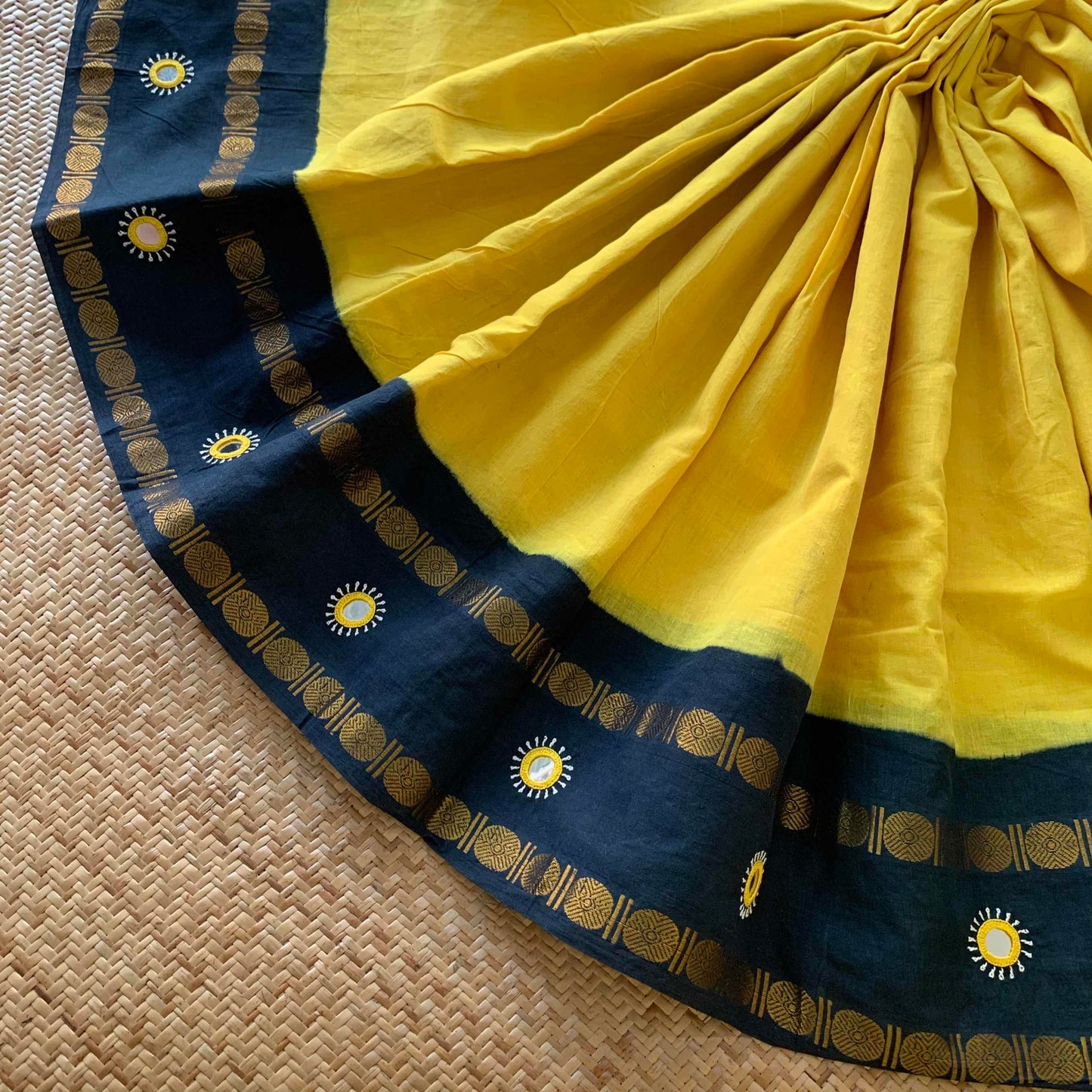 Sungudi Saree with multi colour thread Lambamdi embroidery