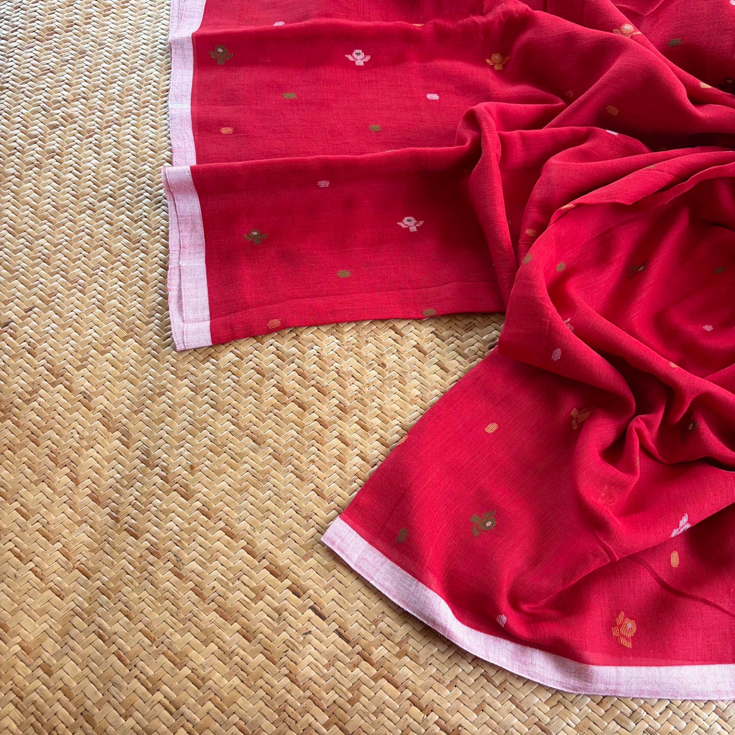 Red Handwoven Jamdani Soft cotton Saree