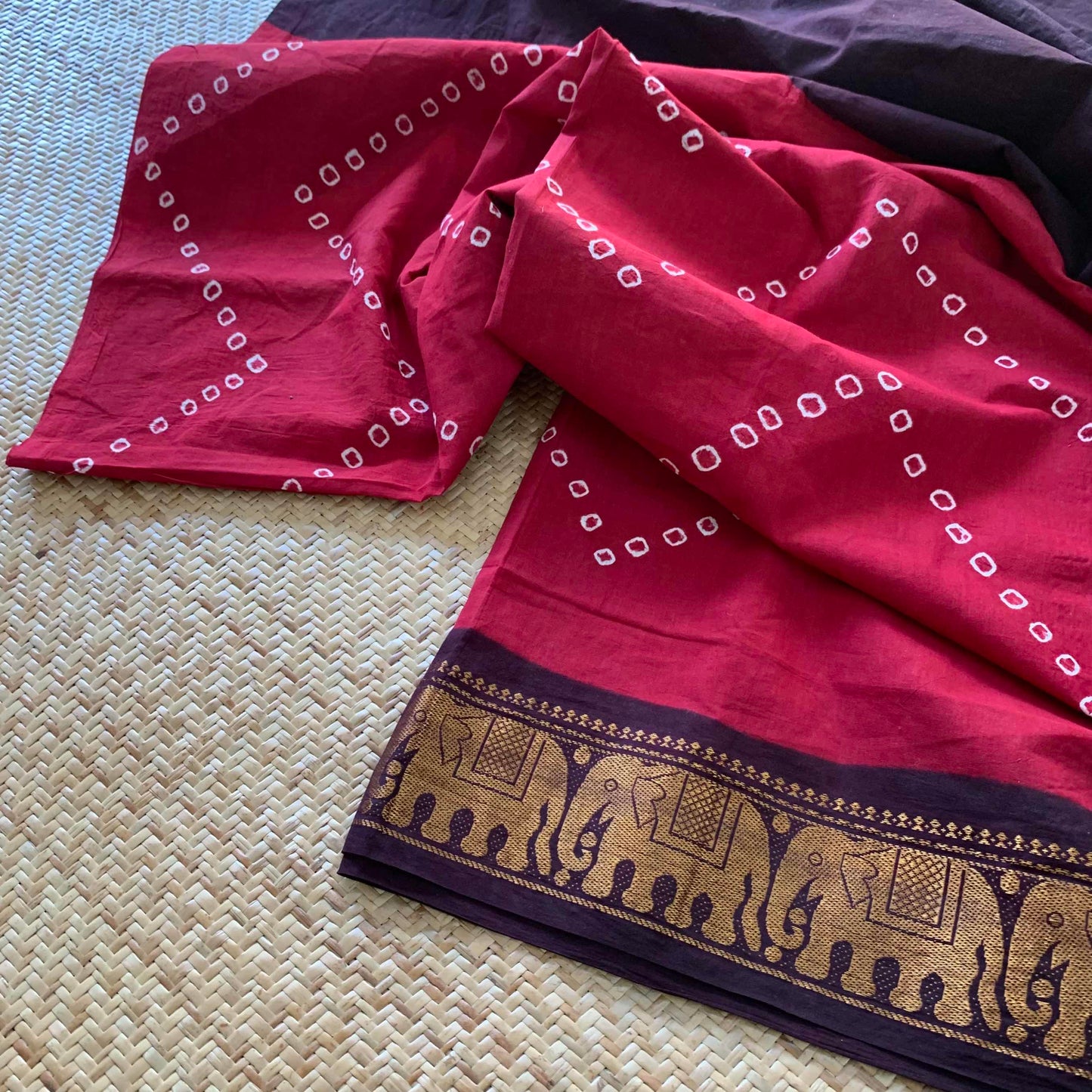 Red And Brown, Hand knotted Sungudi , Kaikattu Cotton Sungadi