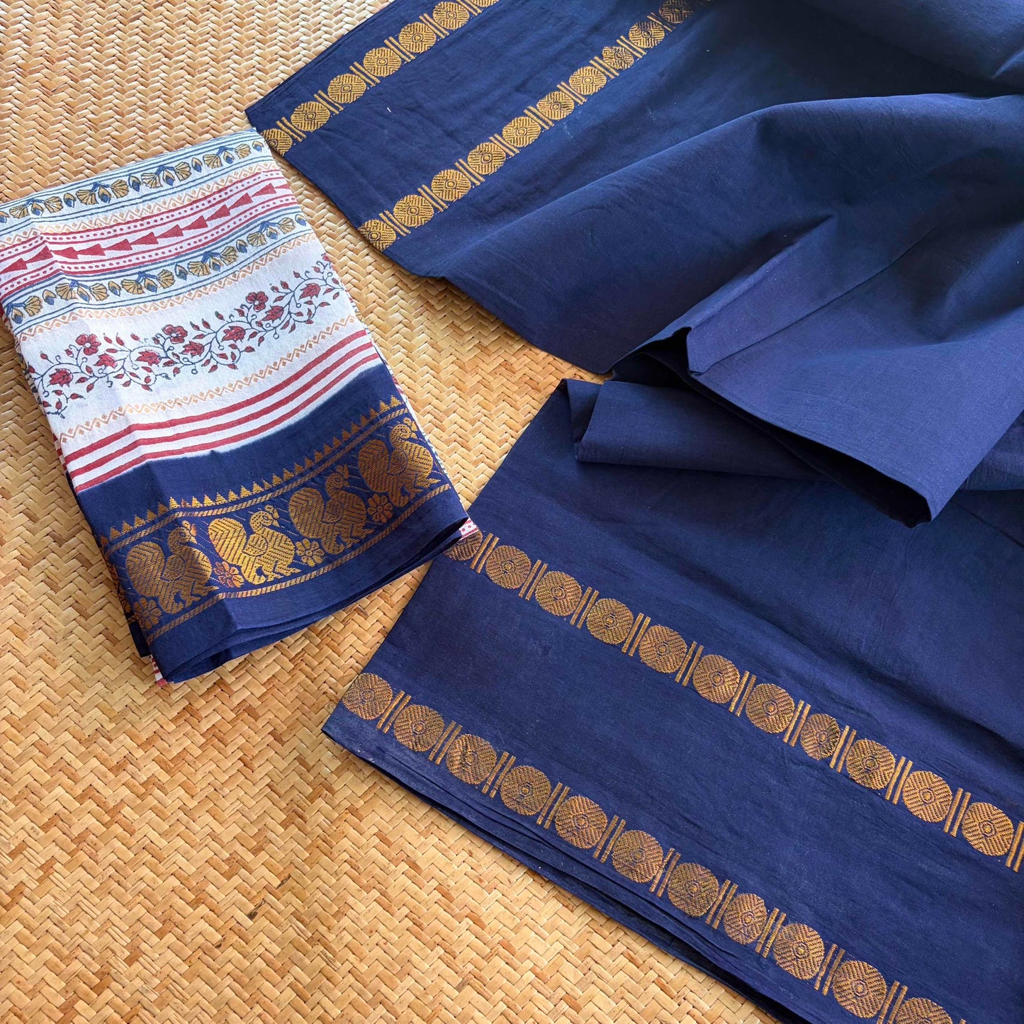 Navy Saree With Hand Block Printed Blouse , Zari Rudraksham Rettai Pettu Border , Clamp dyed (Kattu sayam)