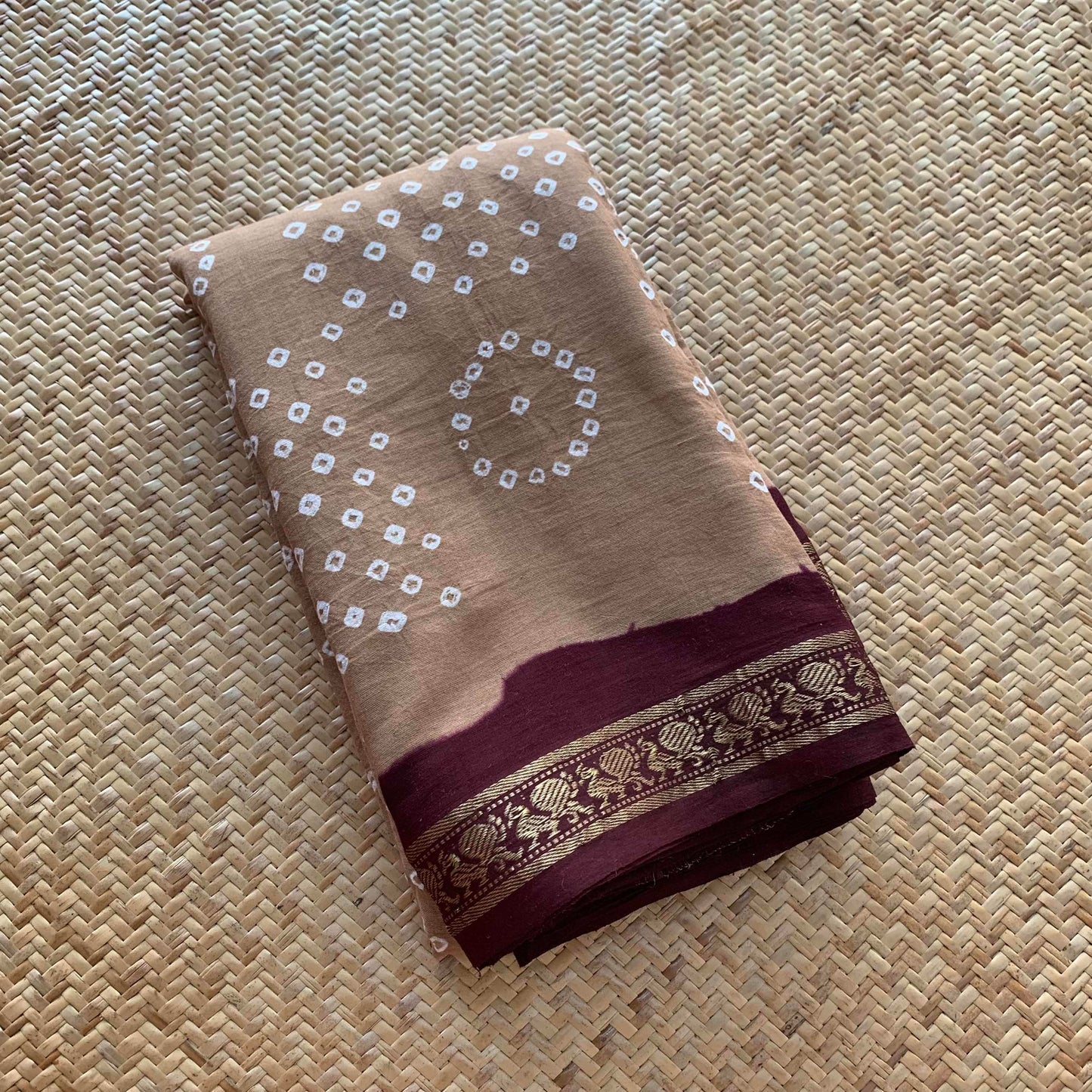 Infinity Dots - Dark Beige, Hand knotted Sungudi On a Hand woven Cotton saree, Kaikattu Sungadi