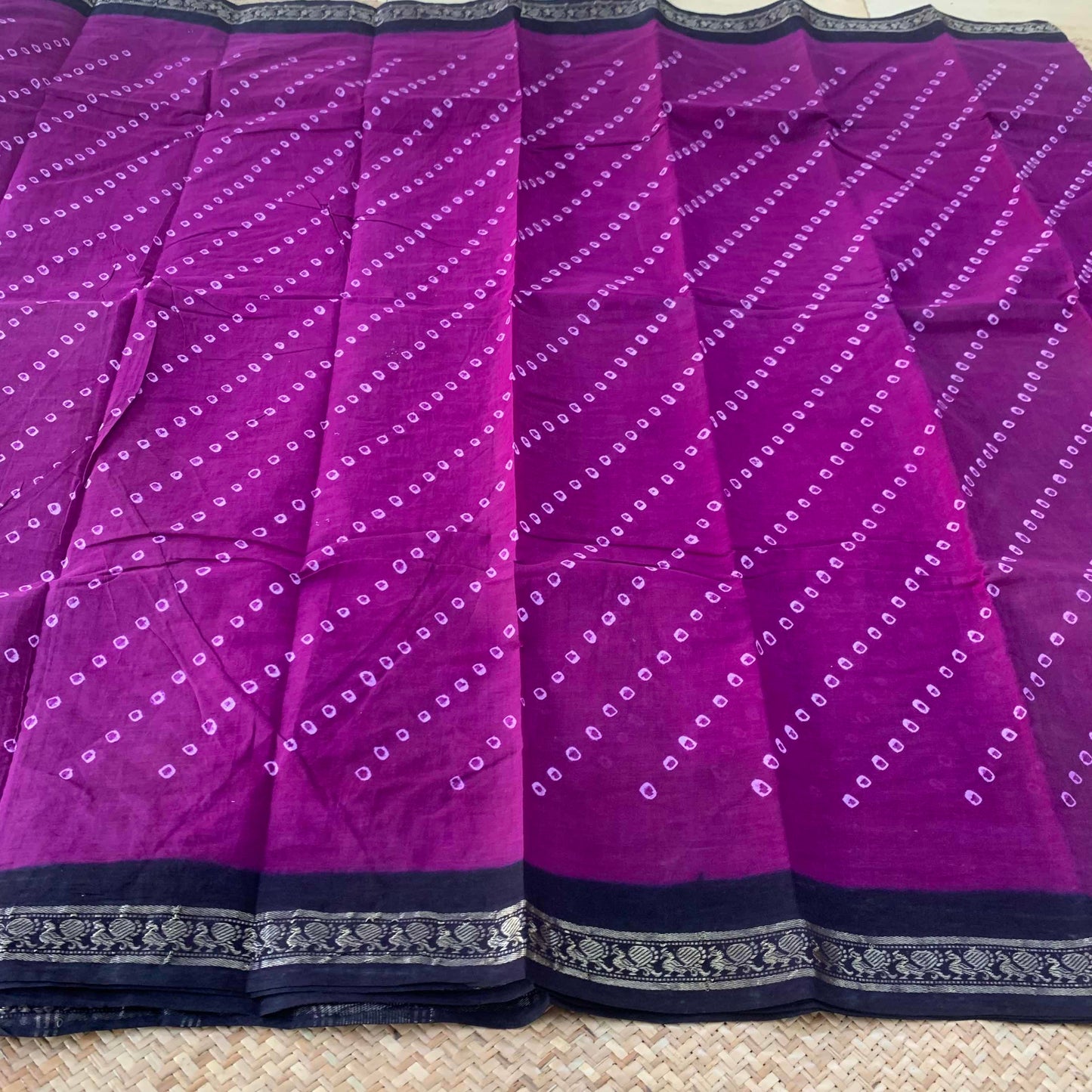 Purple Saree With Black Border , Hand knotted Sungudi On a Hand woven Cotton saree, Kaikattu Sungadi