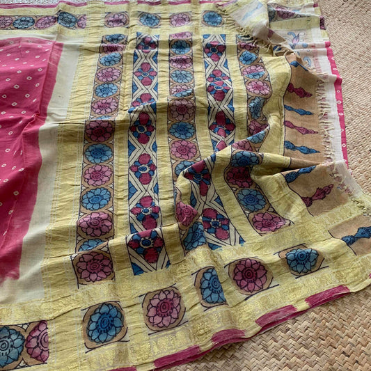 Pink Beige Kaikattu Sungudi Saree With Kalamkari Border, Pallu And Blouse Piece On a Hand woven Cotton saree, Kaikattu Sungadi