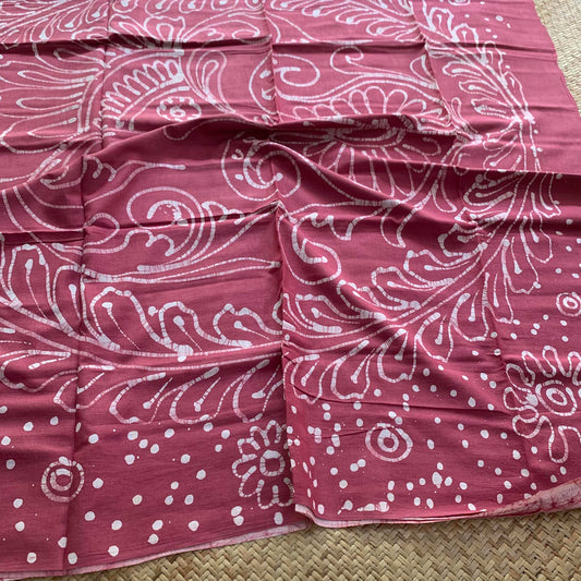 Mauve Hand Crafted wax print Sungudi Mul Mul Cotton Saree