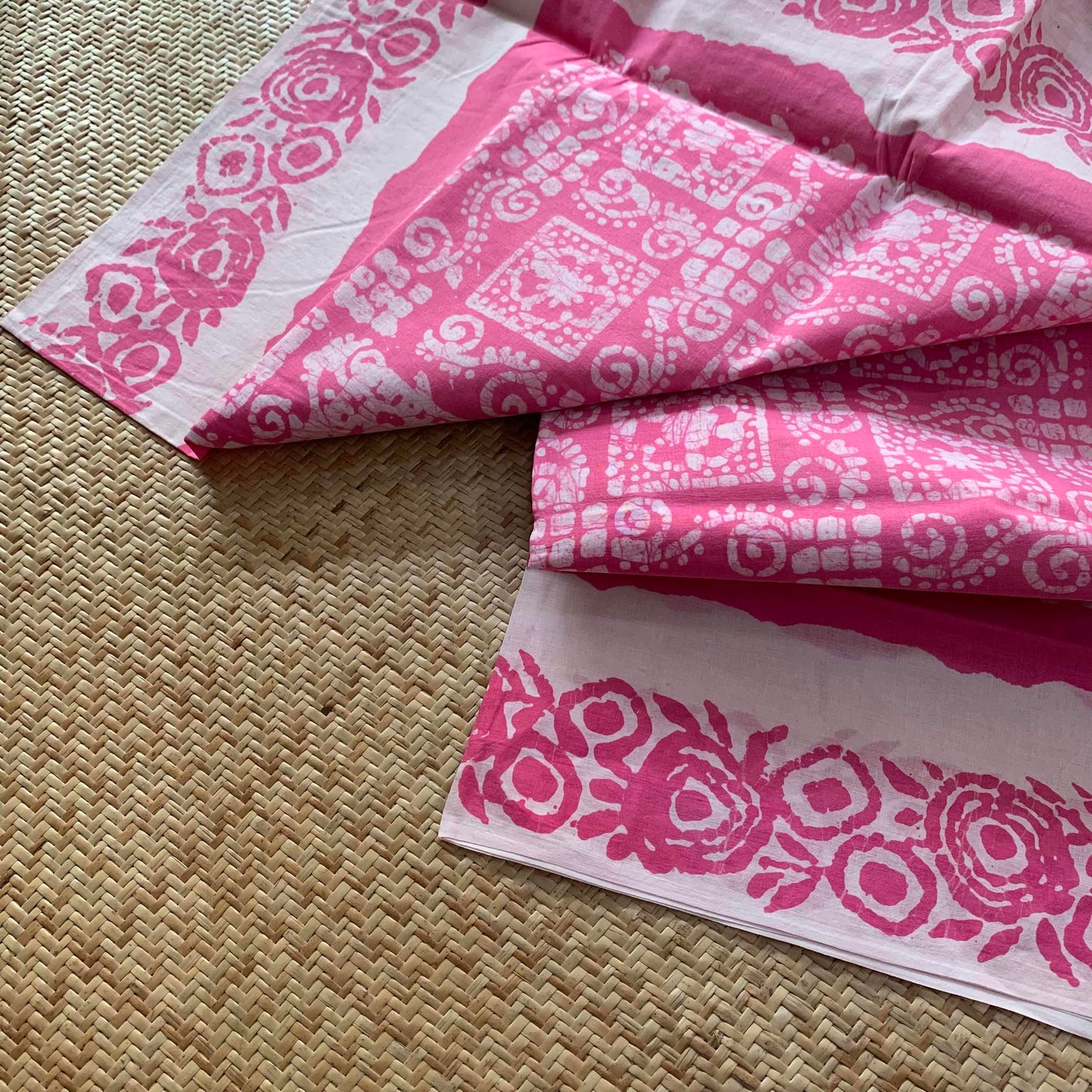 Pink Wax Print Sungudi Saree