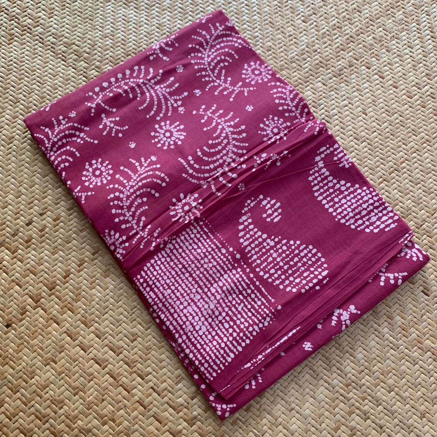 Mauve Hand Crafted wax print Sungudi Mul Mul Cotton Saree