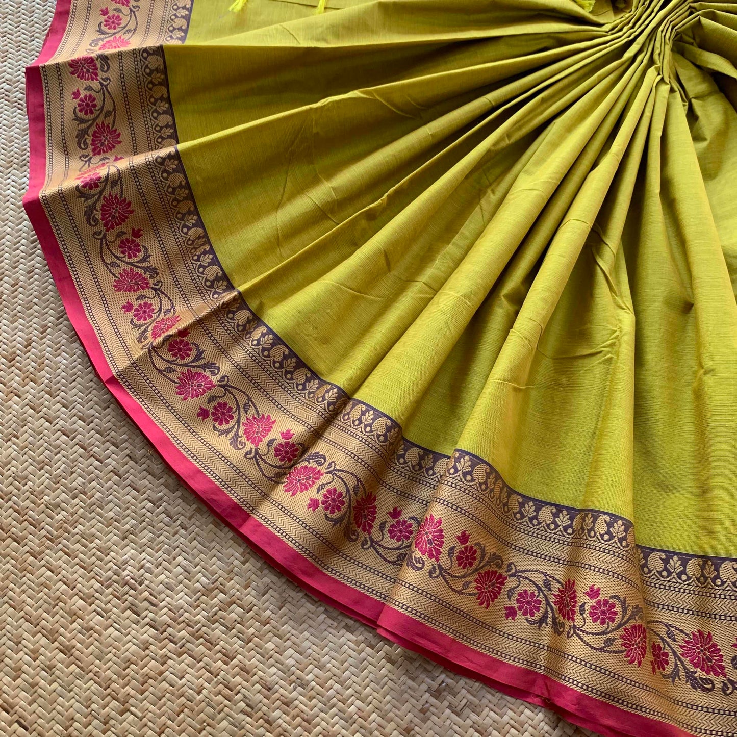 Lime Green Saree With Thread Border, Chettinadu Cotton Saree