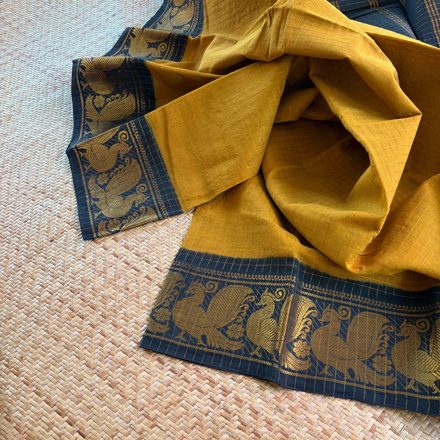 Mustard , Zari Kattam Sungudi