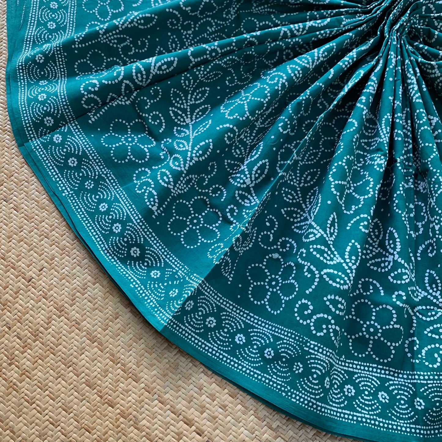 Turquoise Blue Wax Print Sungudi Saree