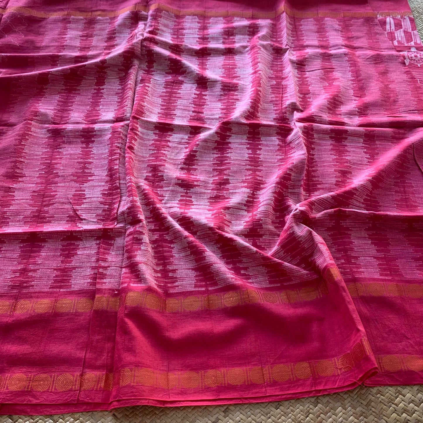 Frames - Pink , Hand Crafted Shibori Sungudi Cotton Saree