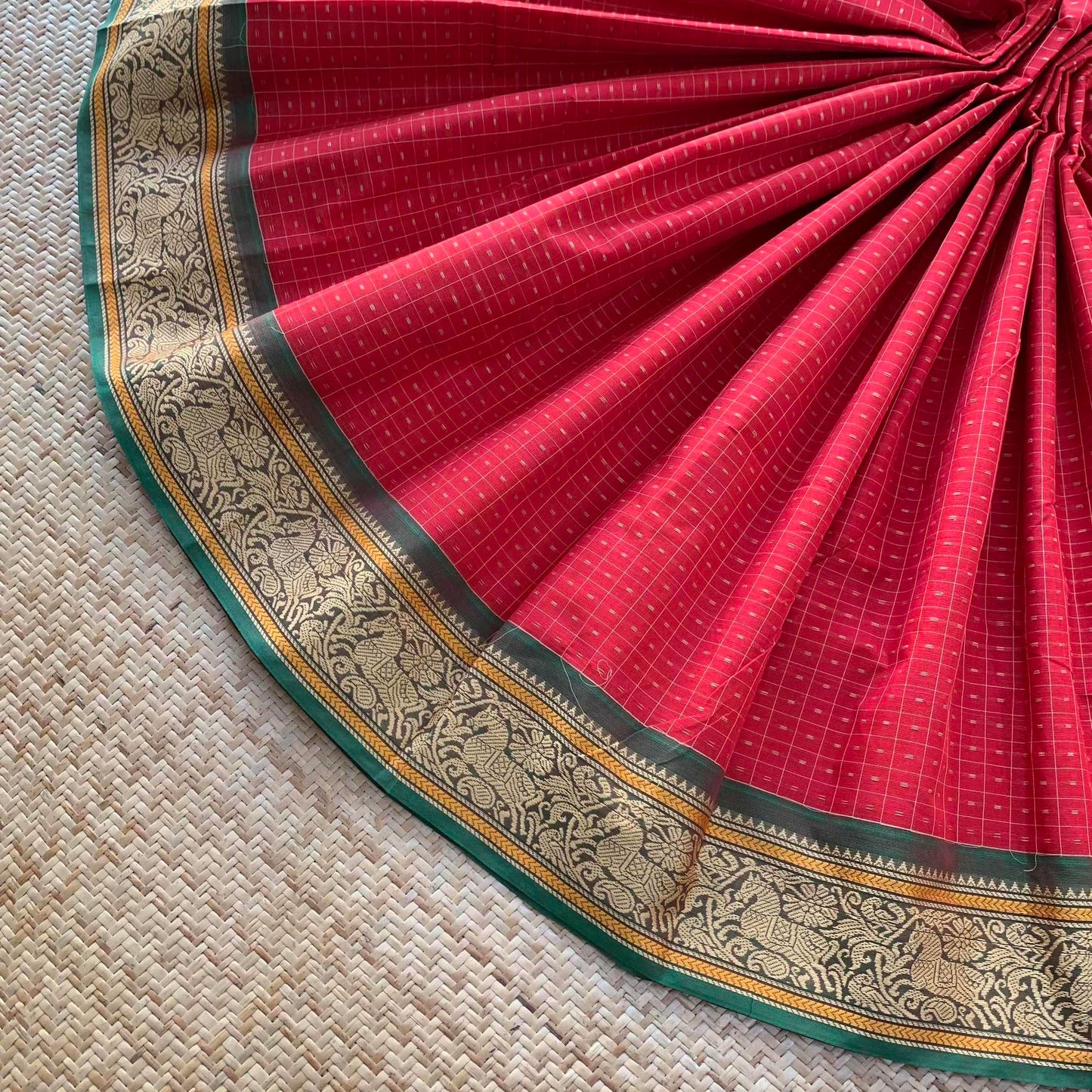 Lakshadeepam cotton saree, Red