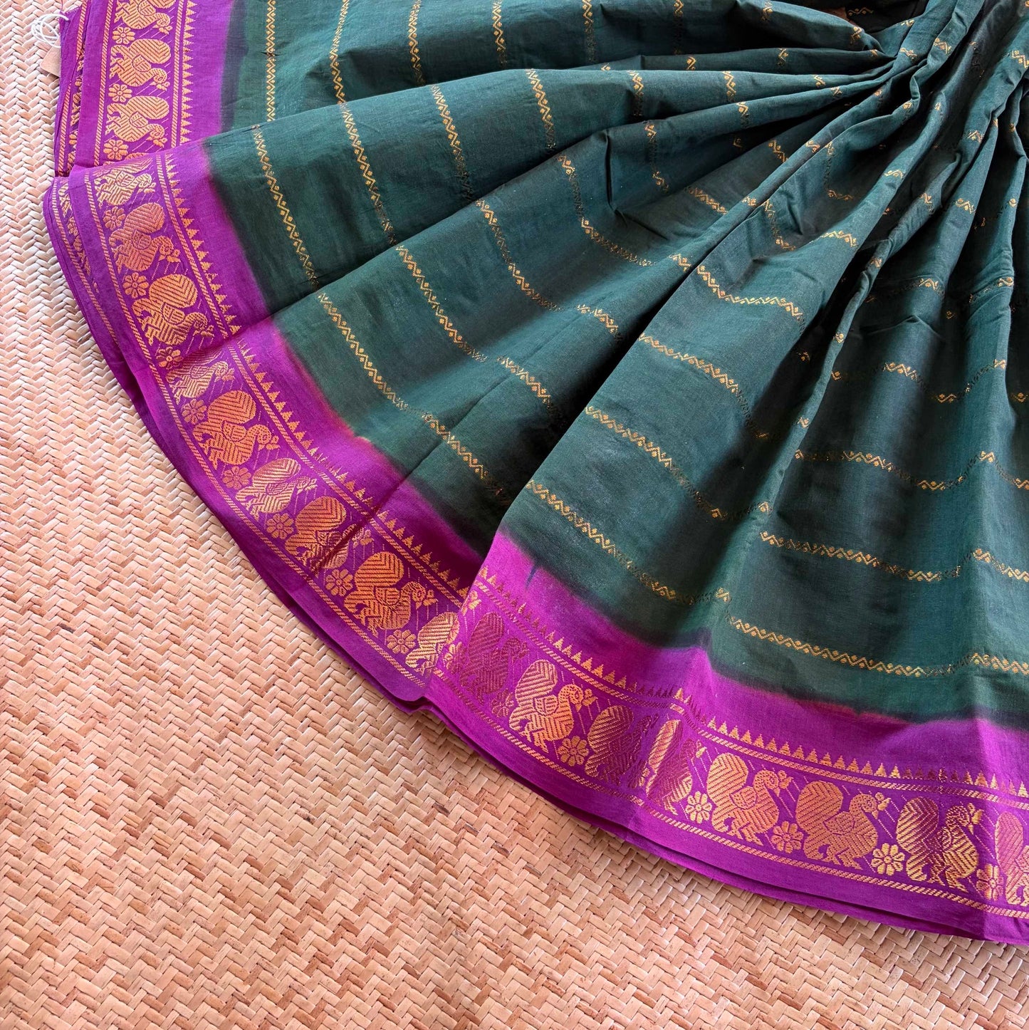 Bottle Green saree with Purple Border, Zari Velthari Madurai Sungadi Saree with blouse