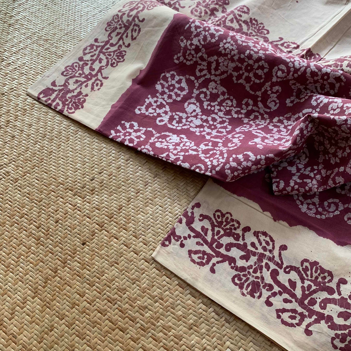 Mauve Wax Print Sungudi Saree