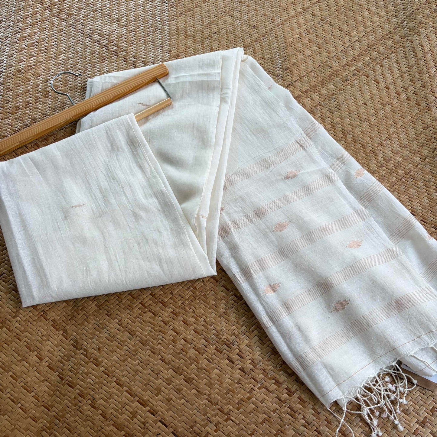 Off white, Jamdani Cotton Handloom Dupatta