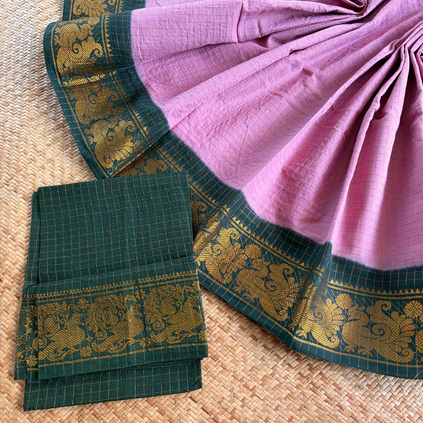 Lavender, Zari Kattam Sungudi