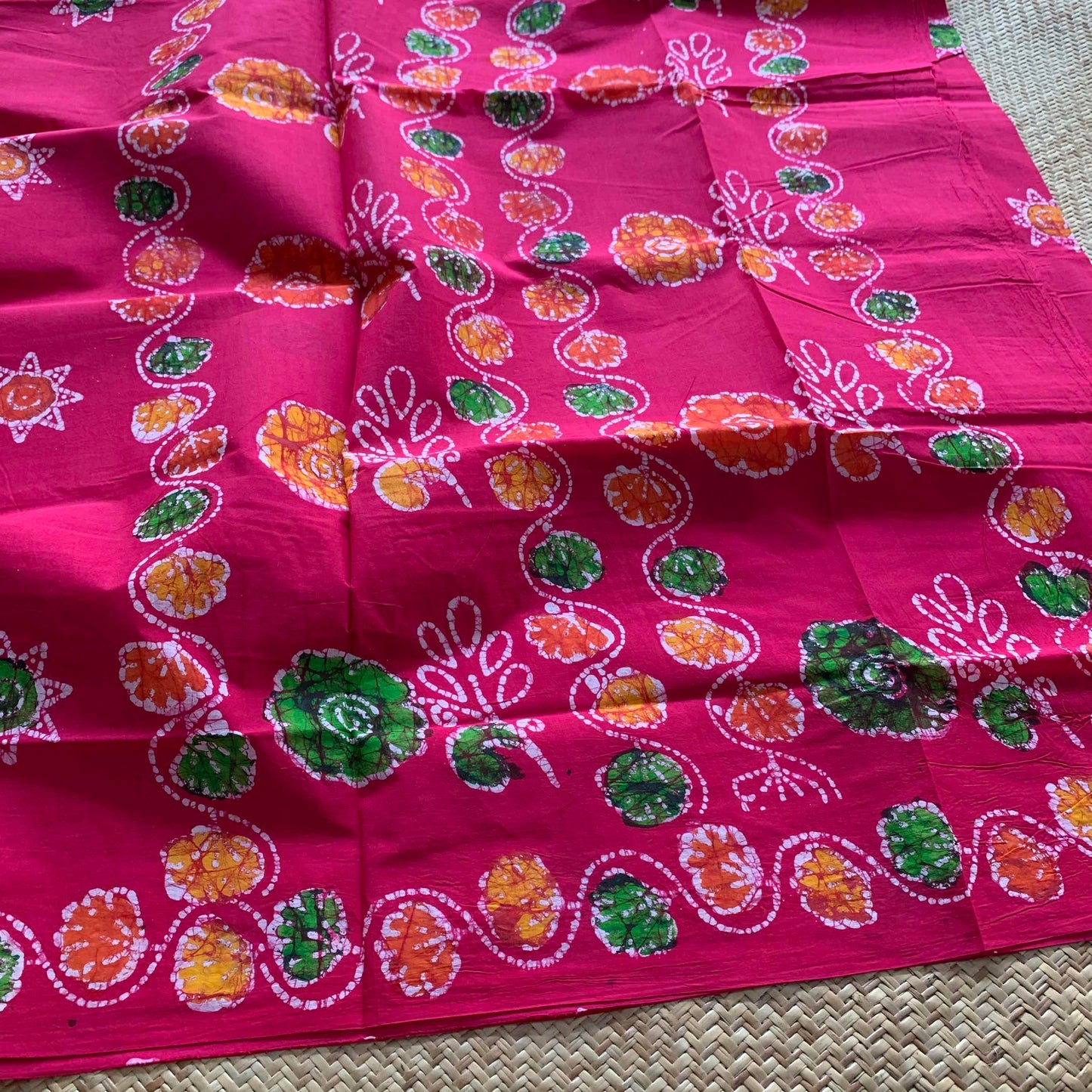 Pink Wax Acrylic Print Sungudi Saree