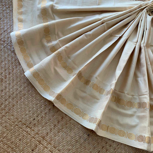 Off White Saree With Kalamkari Blouse , Zari Rudraksham Rettai Pettu Border , Clamp dyed (Kattu sayam).