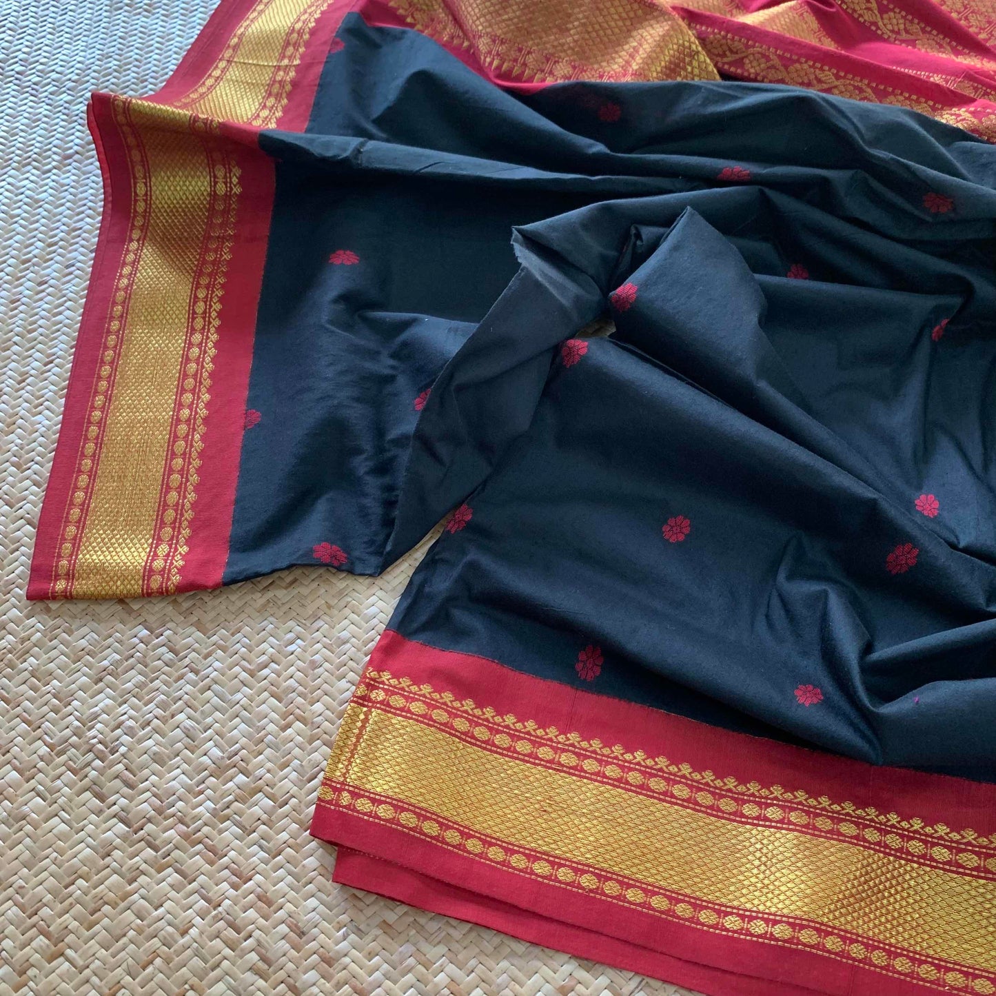 Black, Kalyani Silk Cotton.