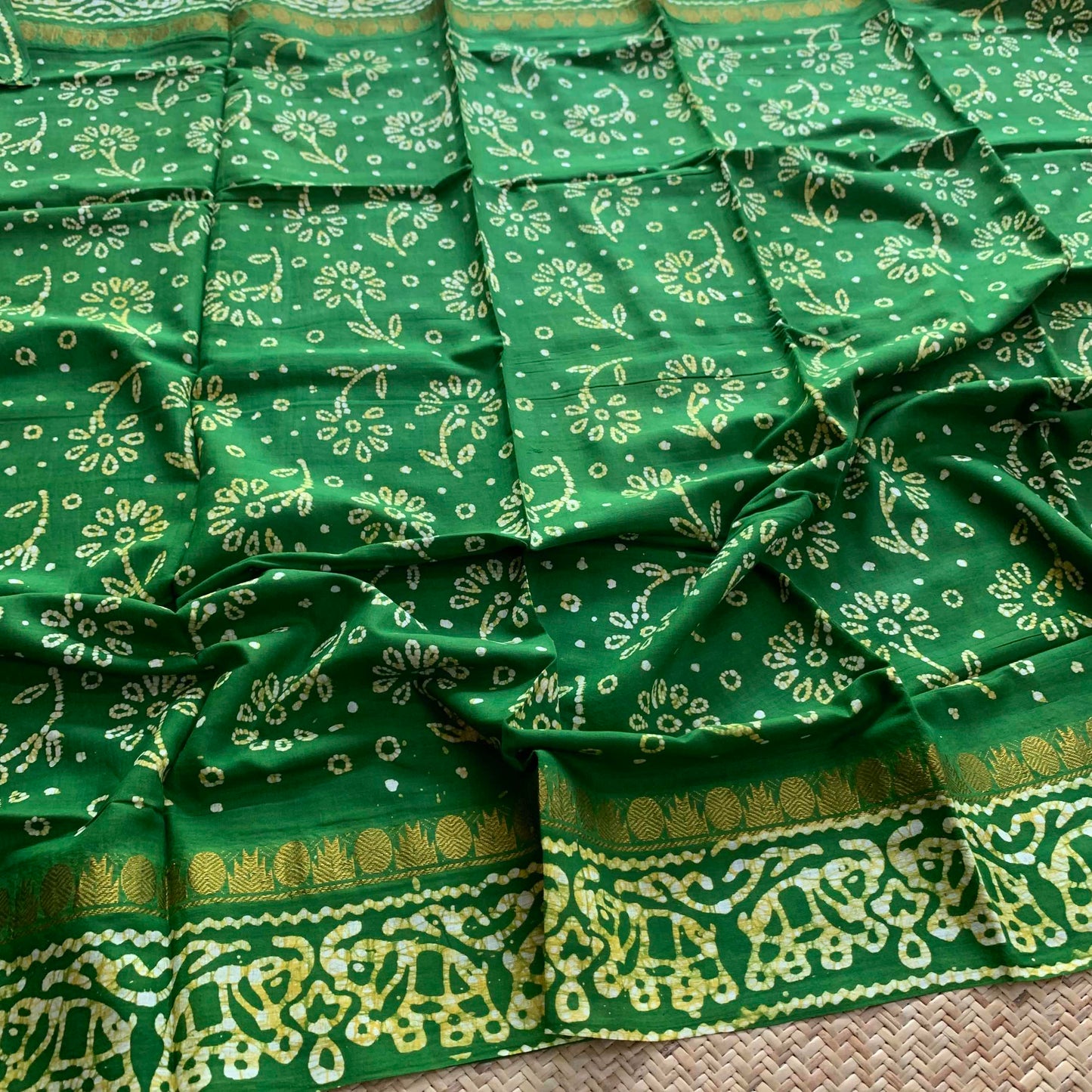 Green Hand Crafted wax print Sungudi Mul Mul Cotton Saree