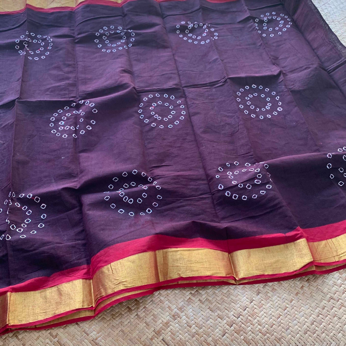 Brown, Hand knotted Sungudi Cotton saree, Kaikattu Sungadi