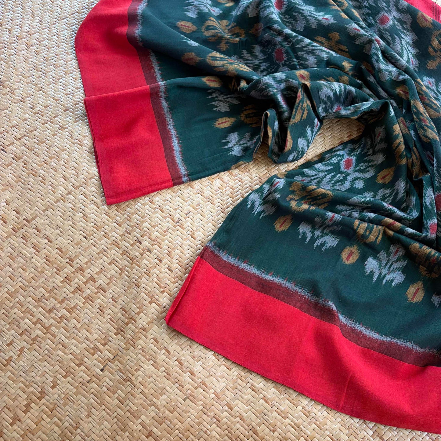 Green, Pochambally Ikkat Hand Woven Cotton Saree