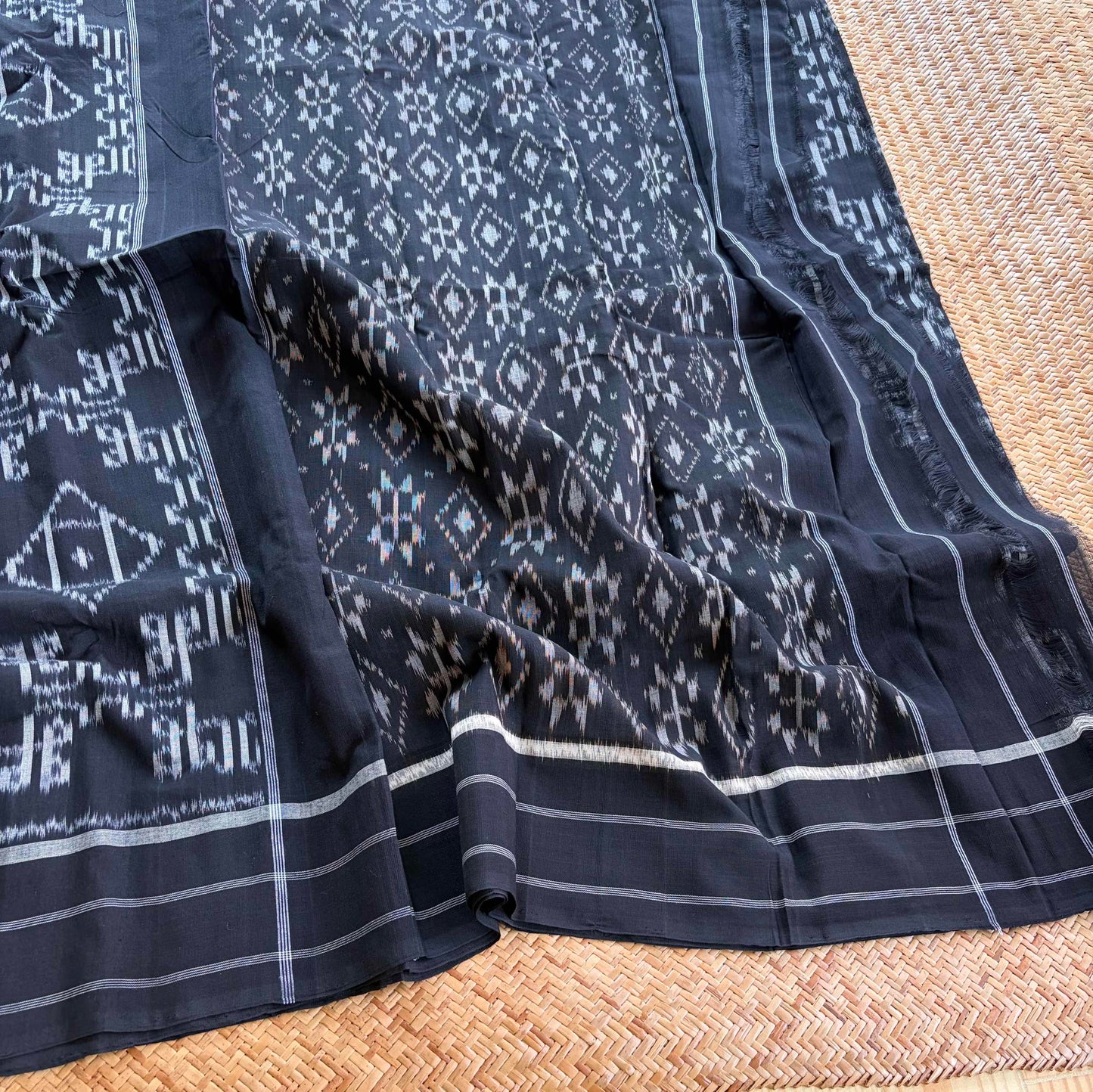 Black, Pochambally Ikkat Hand Woven Cotton Saree