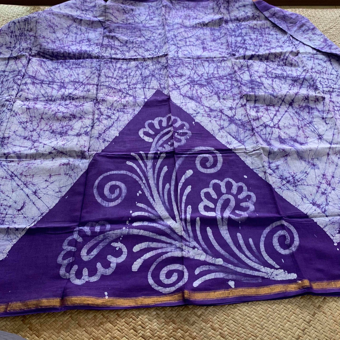 Voilet Hand Crafted wax print Sungudi Mul Mul Cotton Saree