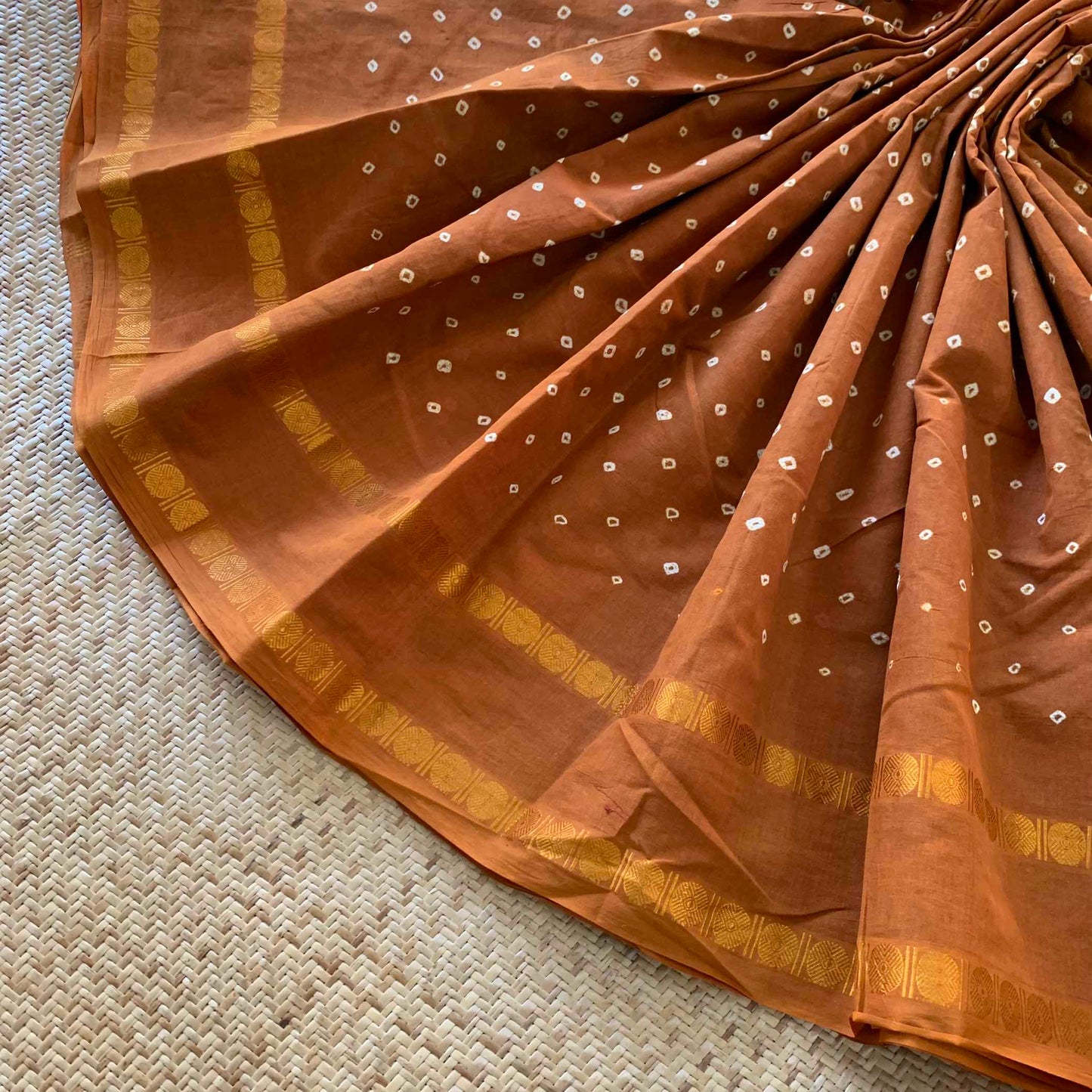 Light Brown Saree, Hand knotted Sungudi On a Rudraksham Border Cotton saree, Kaikattu Sungudi