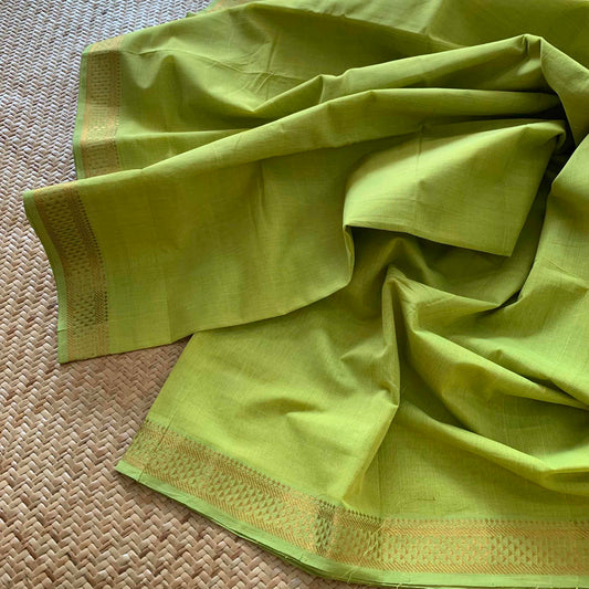 Magalagiri Handwoven Cotton Saree, Green