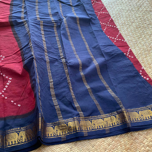 Maroon With Navy Blue Saree , Hand knotted Sungudi Cotton saree, Kaikattu Sungadi