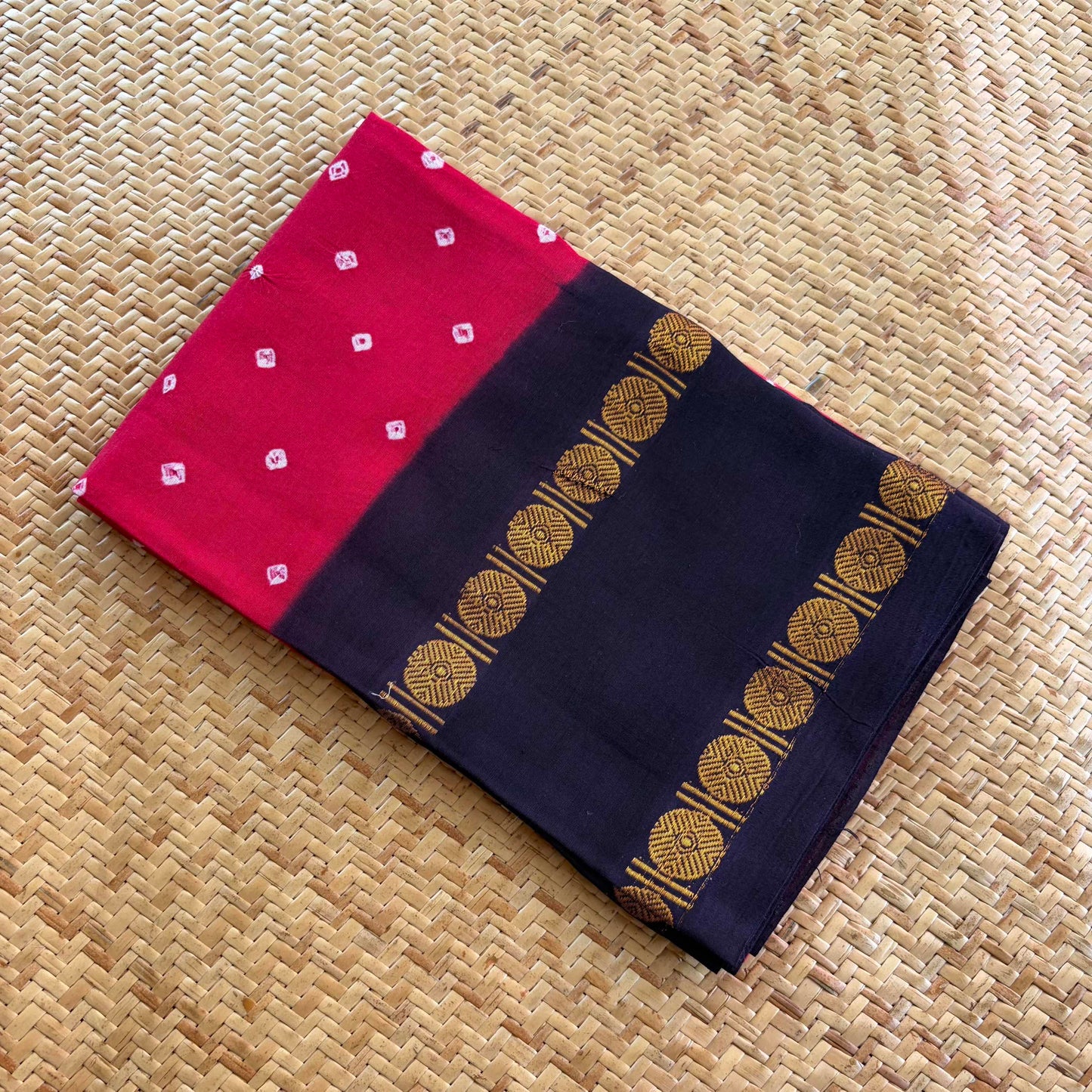 Red, Hand Knotted kaikattu Sungudi, blouse fabric