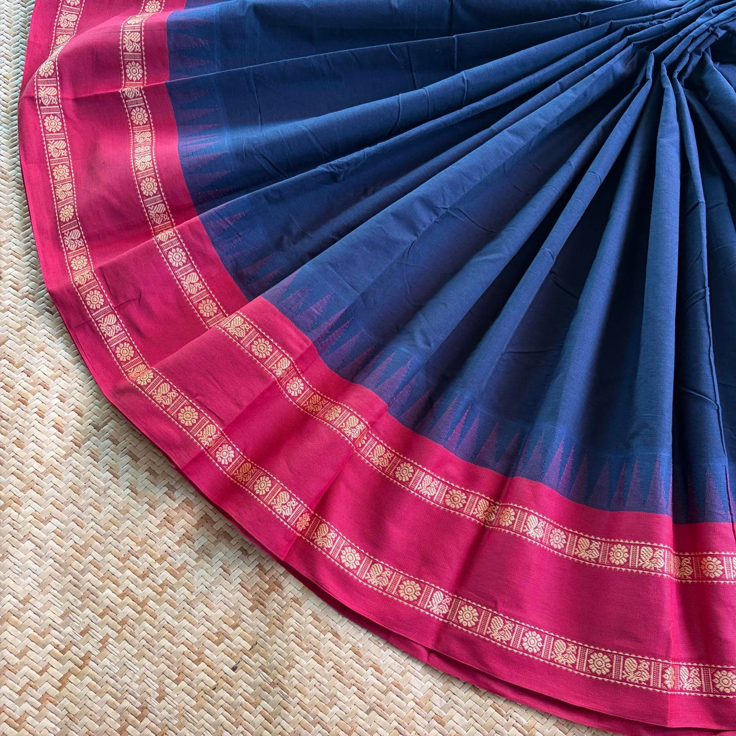 Chettinad Cotton Saree, Navy Saree with Korvai Border