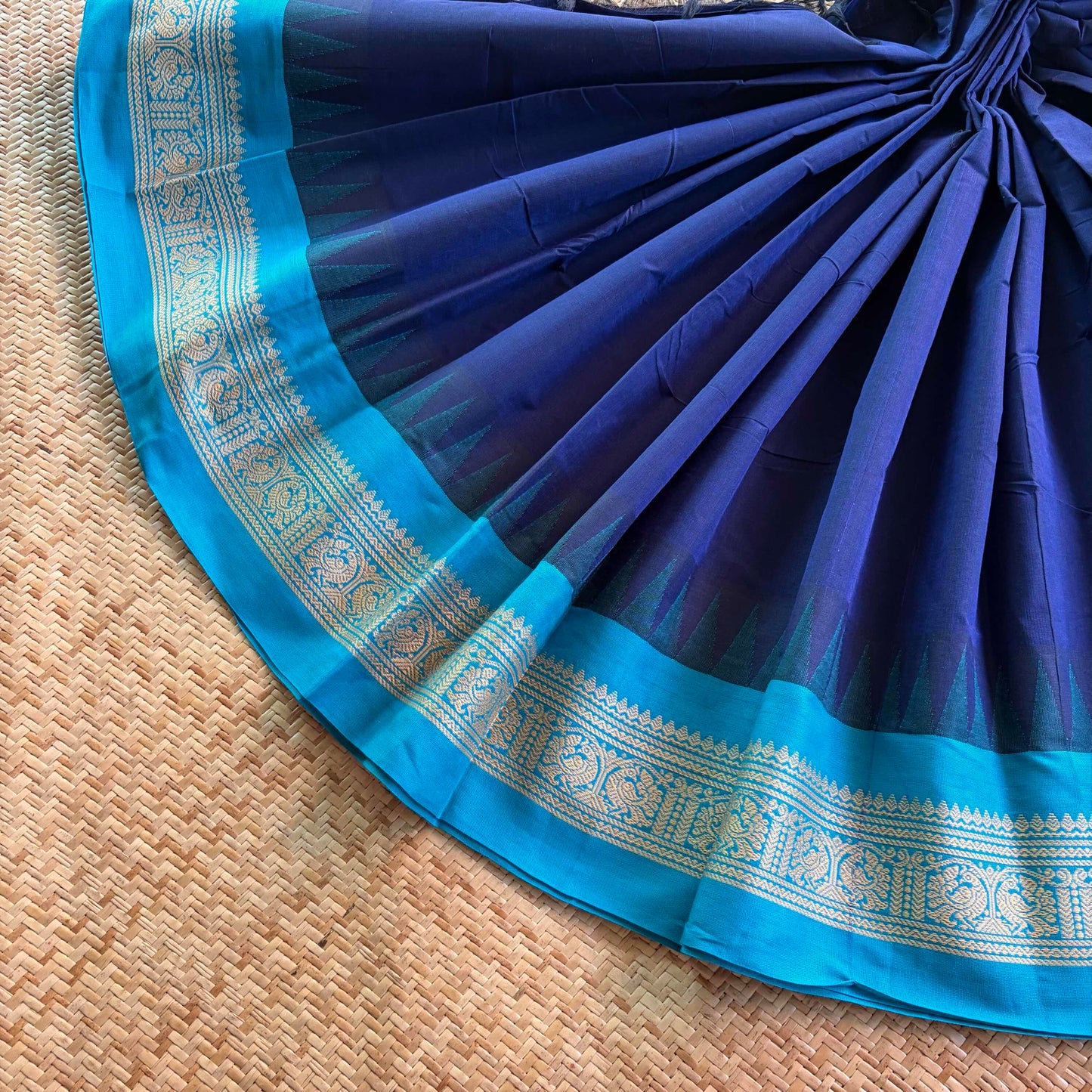 Chettinad Cotton Saree, Navy Saree with Korvai Border