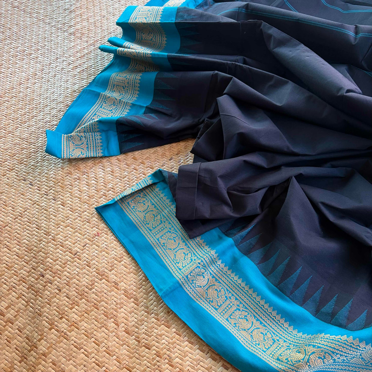 Chettinad Cotton Saree, Black Saree with Korvai Border