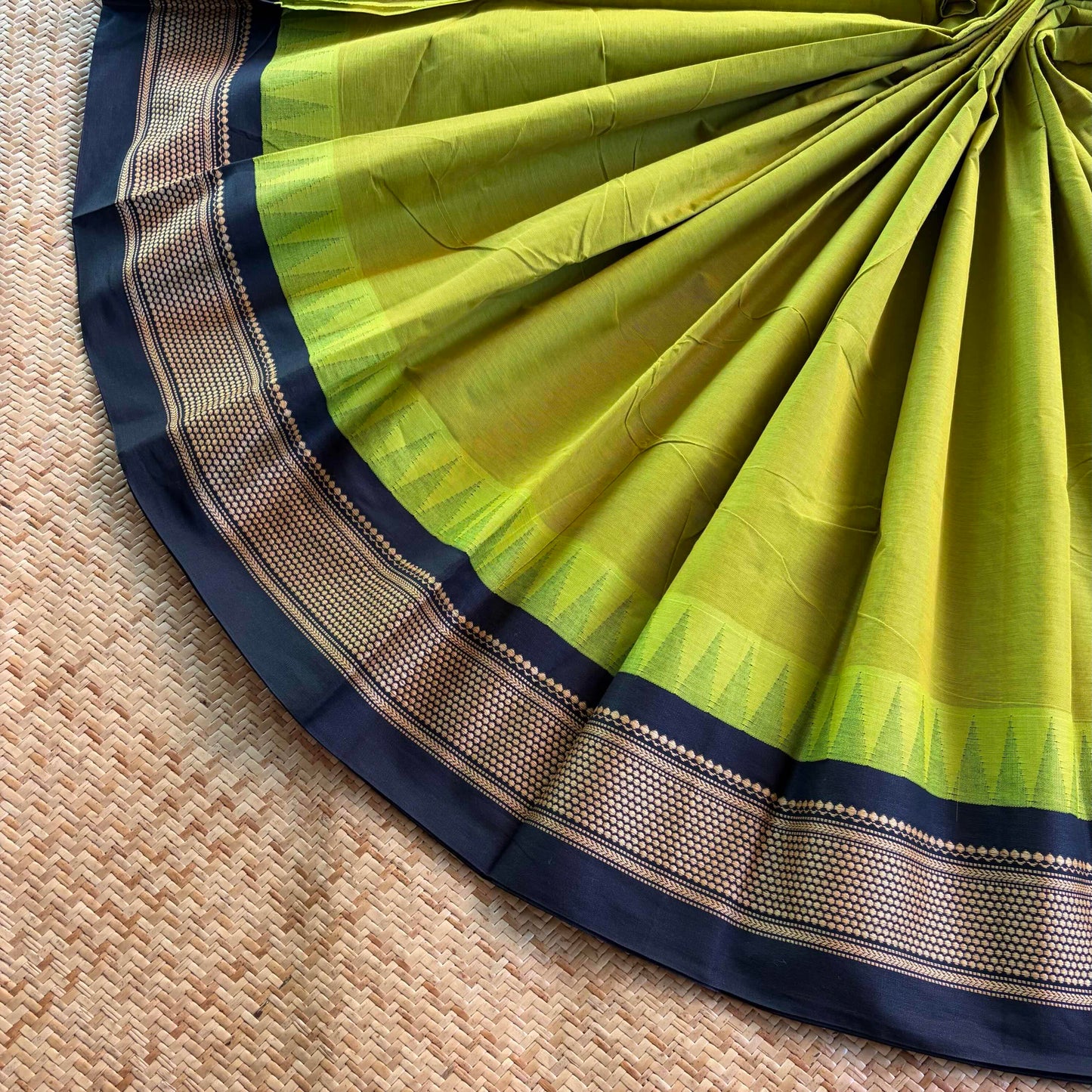 Chettinad Cotton Saree, Green Saree with Korvai Border