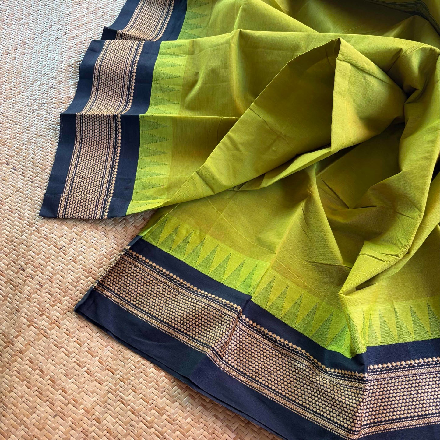 Chettinad Cotton Saree, Green Saree with Korvai Border