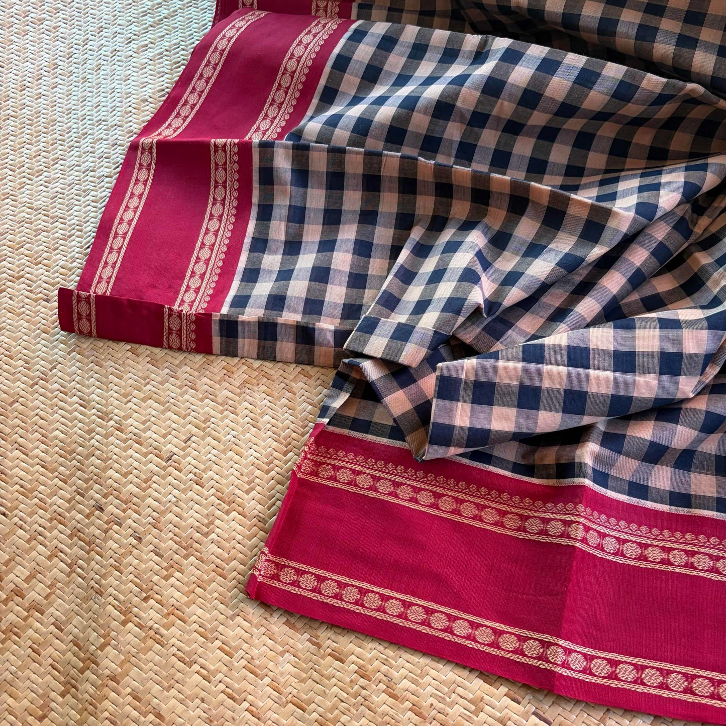 Chettinad Cotton Saree, Cream with Black Saree with Korvai Border