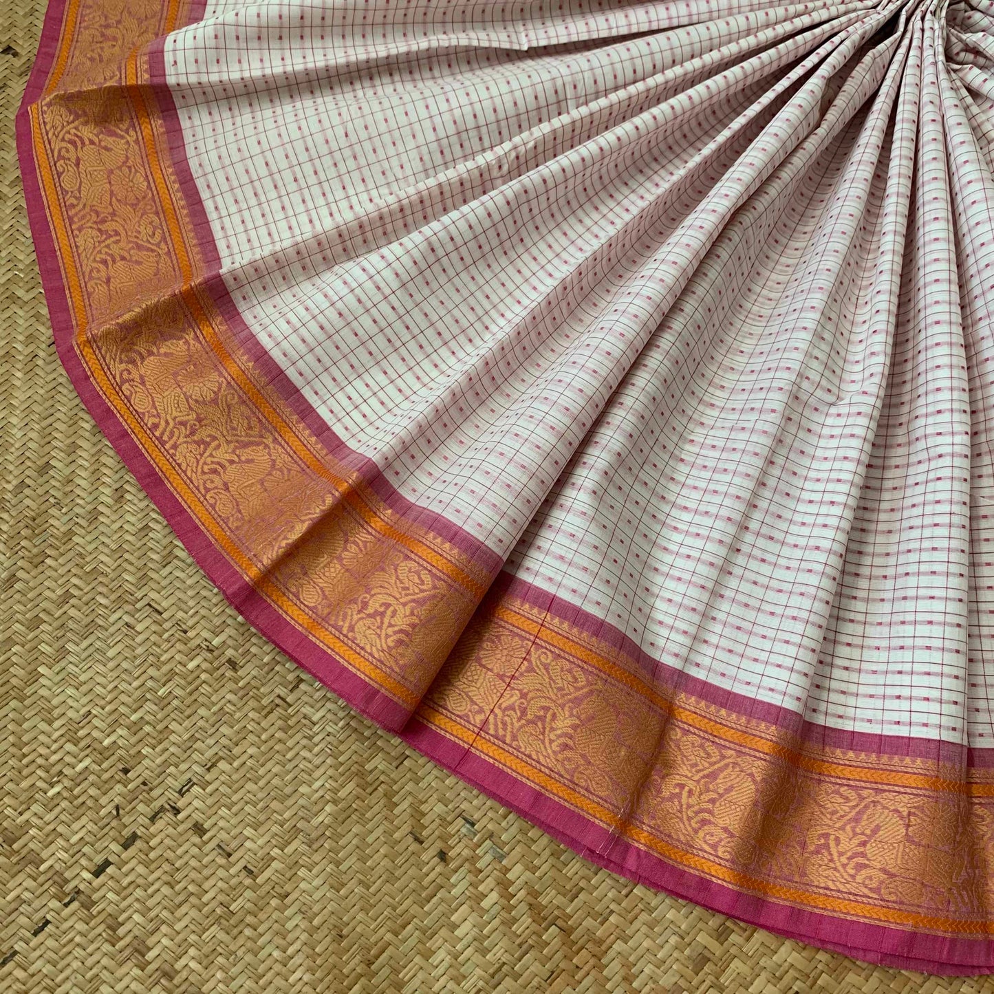 Lakshadeepam cotton saree, Pure White