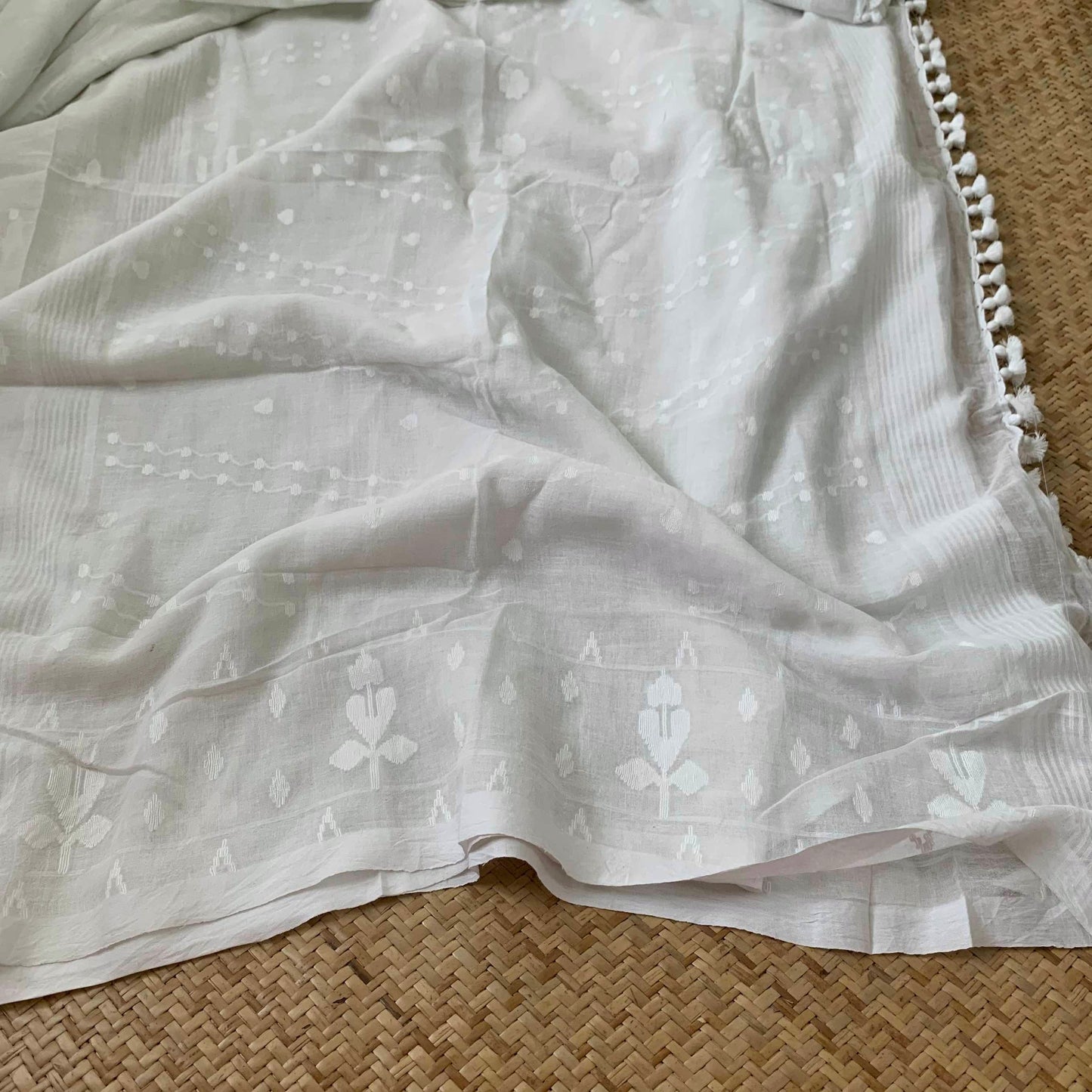 Pure White, Handwoven Jamdani Soft cotton Saree