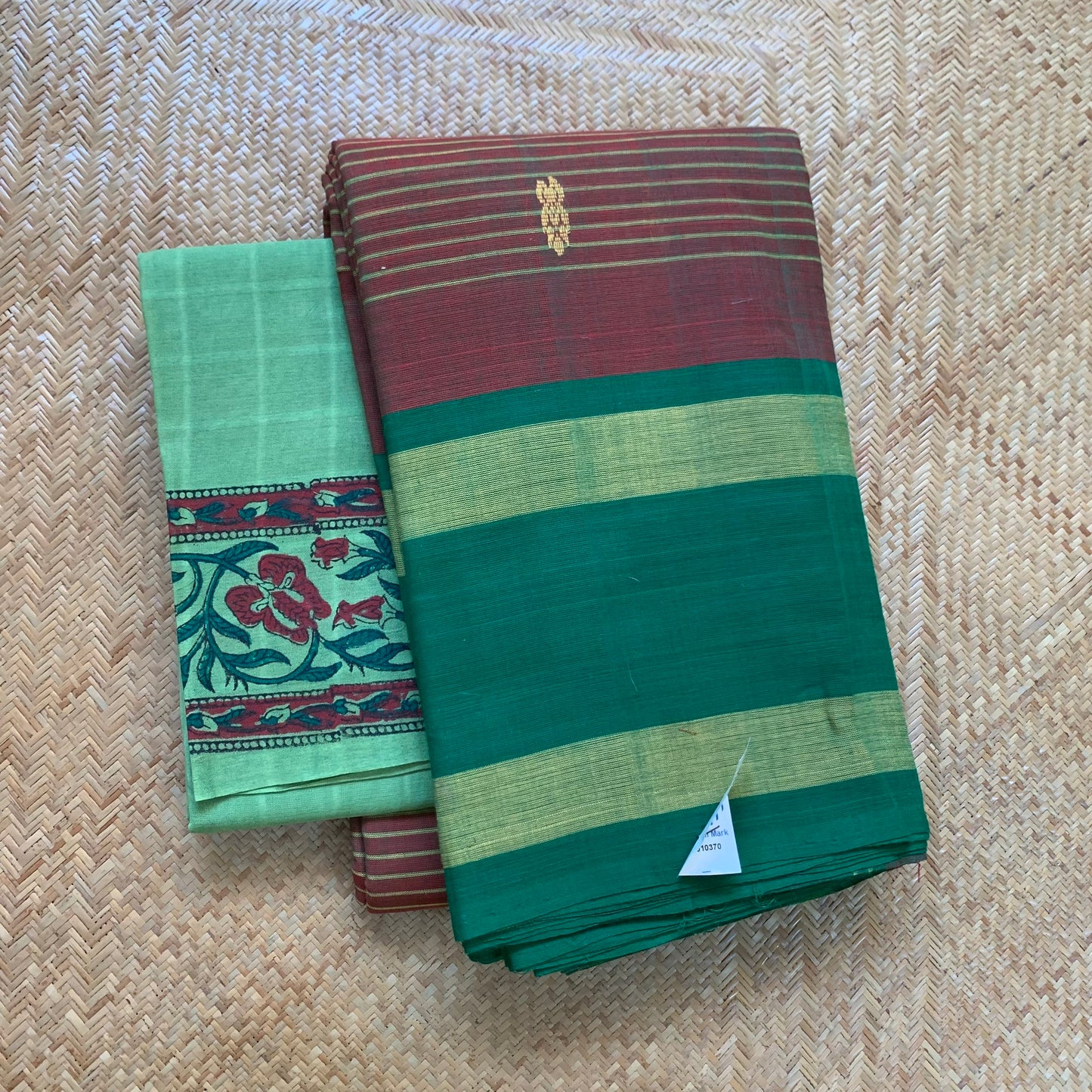 Arupukottai Handwoven Saree, Manthulir